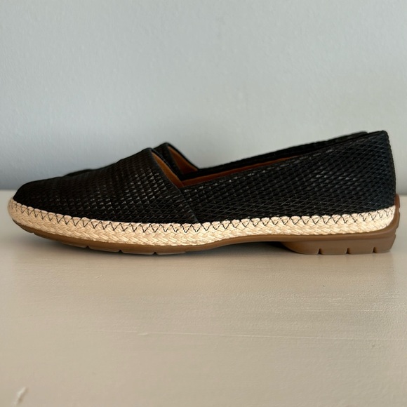 Paul Green •  Layla Leather Espadrille Flats in Black Size 8 US / 37 EU / 5.5 UK - Picture 5 of 15